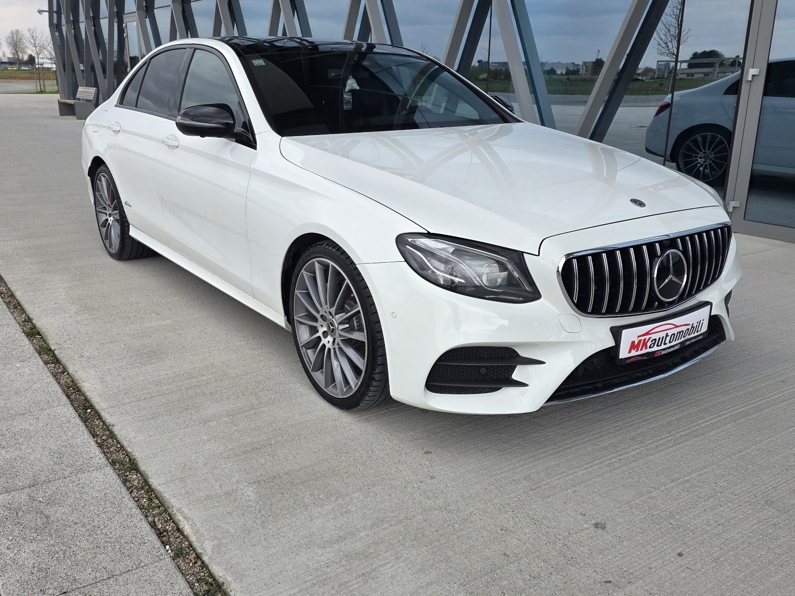 Mercedes-Benz E-klasa 220 D automatik, fotografija 8