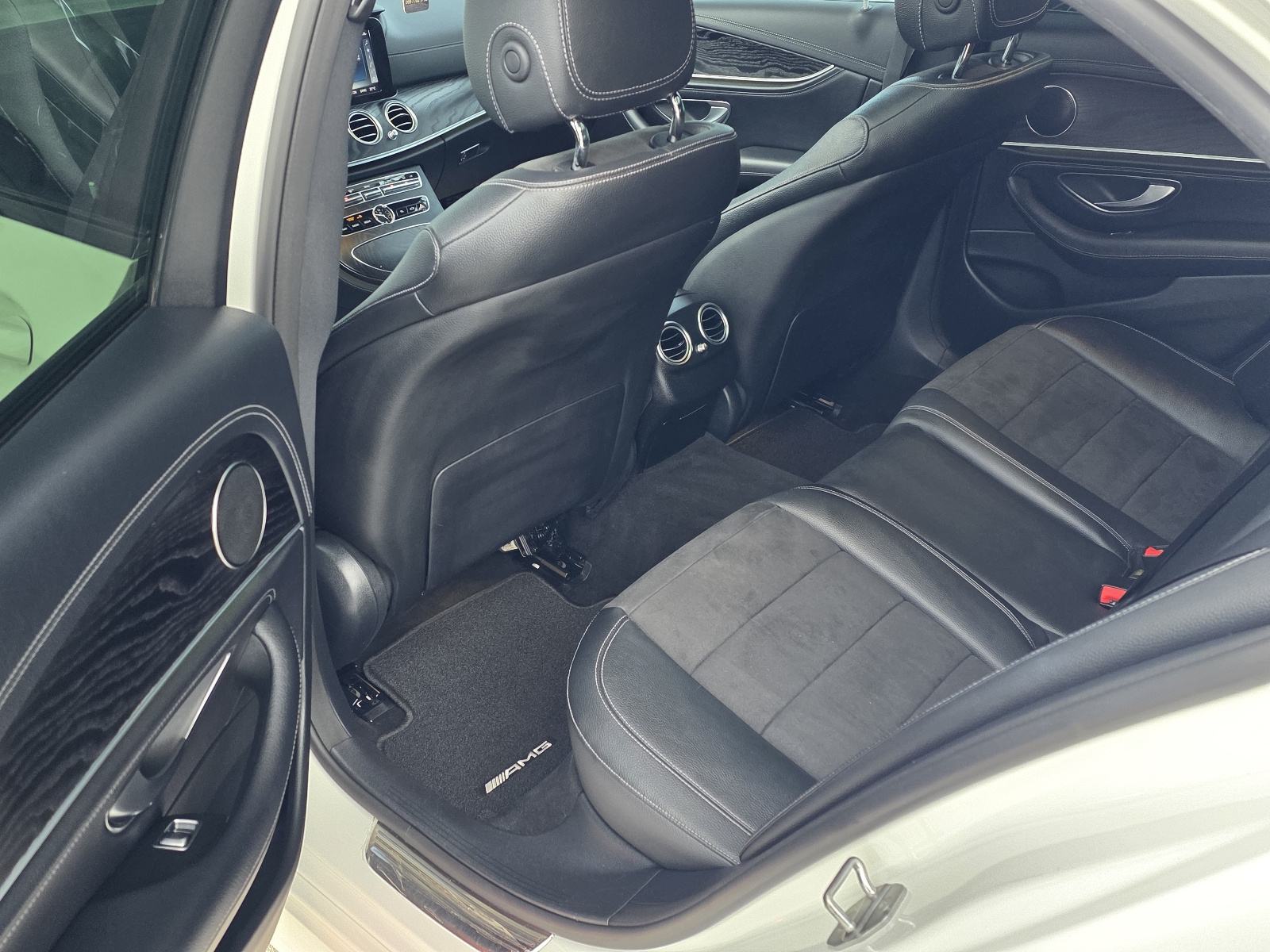 Mercedes-Benz E-klasa 220 D automatik, fotografija 15