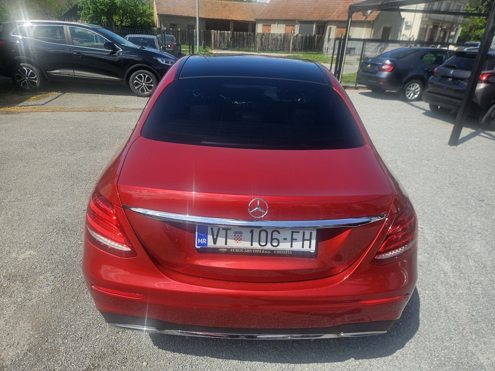 Mercedes-Benz E220d AMG PAKET – FULL OPREMA – EXCLUSIVE PAKET!!, fotografija 7