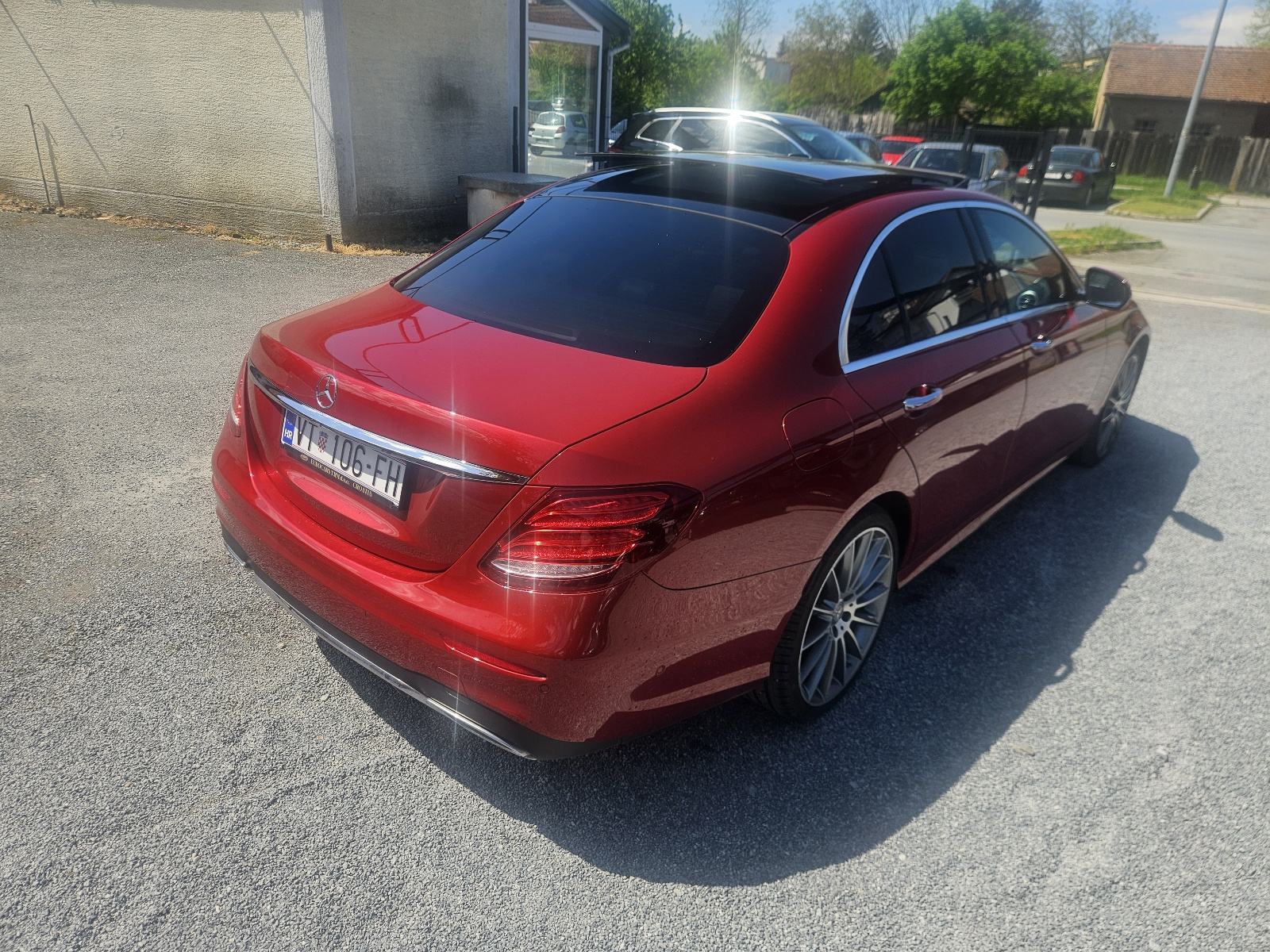 Mercedes-Benz E220d AMG PAKET – FULL OPREMA – EXCLUSIVE PAKET!!, fotografija 10