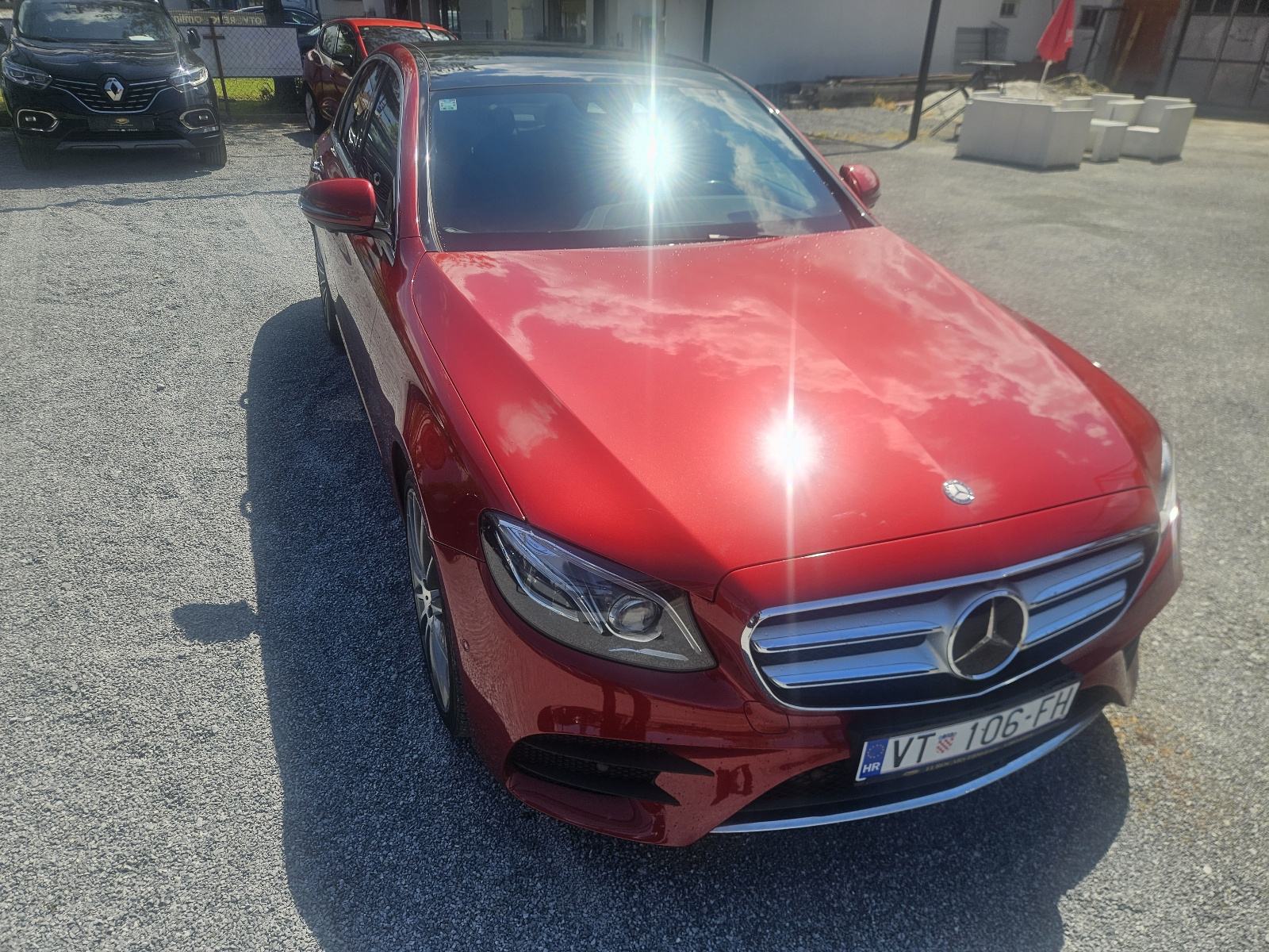 Mercedes-Benz E220d AMG PAKET – FULL OPREMA – EXCLUSIVE PAKET!!, fotografija 3