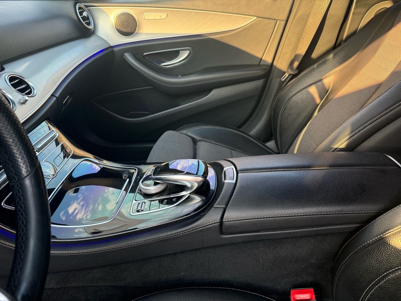 Mercedes-Benz E-klasa 220 D automatik, fotografija 6