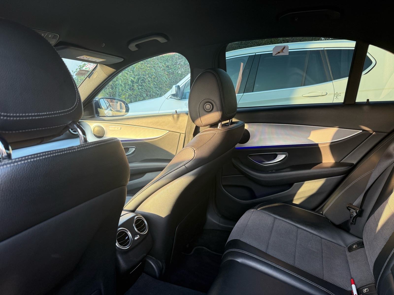 Mercedes-Benz E-klasa 220 D automatik, fotografija 7
