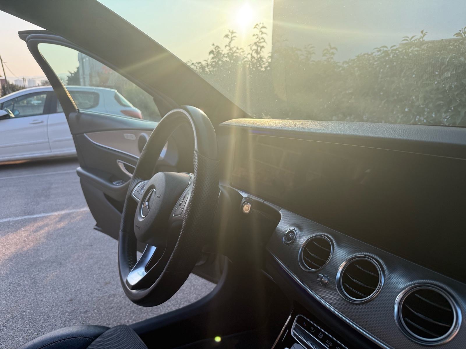 Mercedes-Benz E-klasa 220 D automatik, fotografija 11