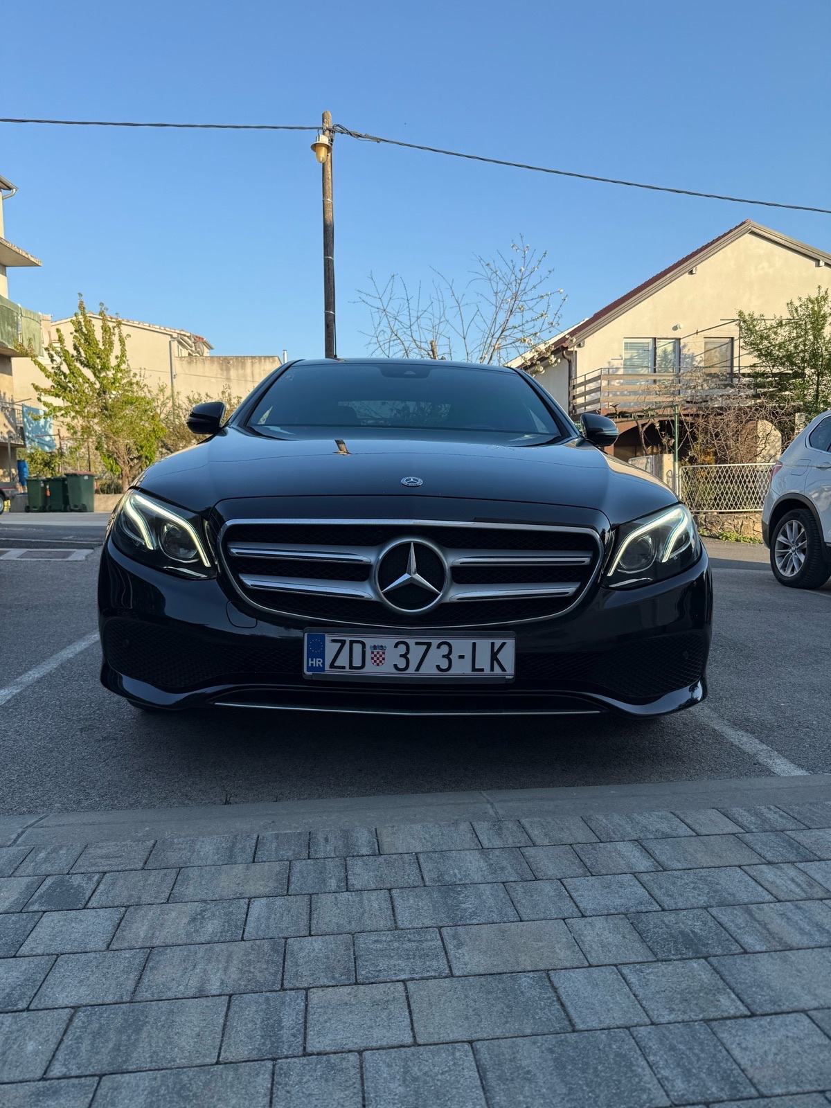 Mercedes-Benz E-klasa 220 D automatik, fotografija 12