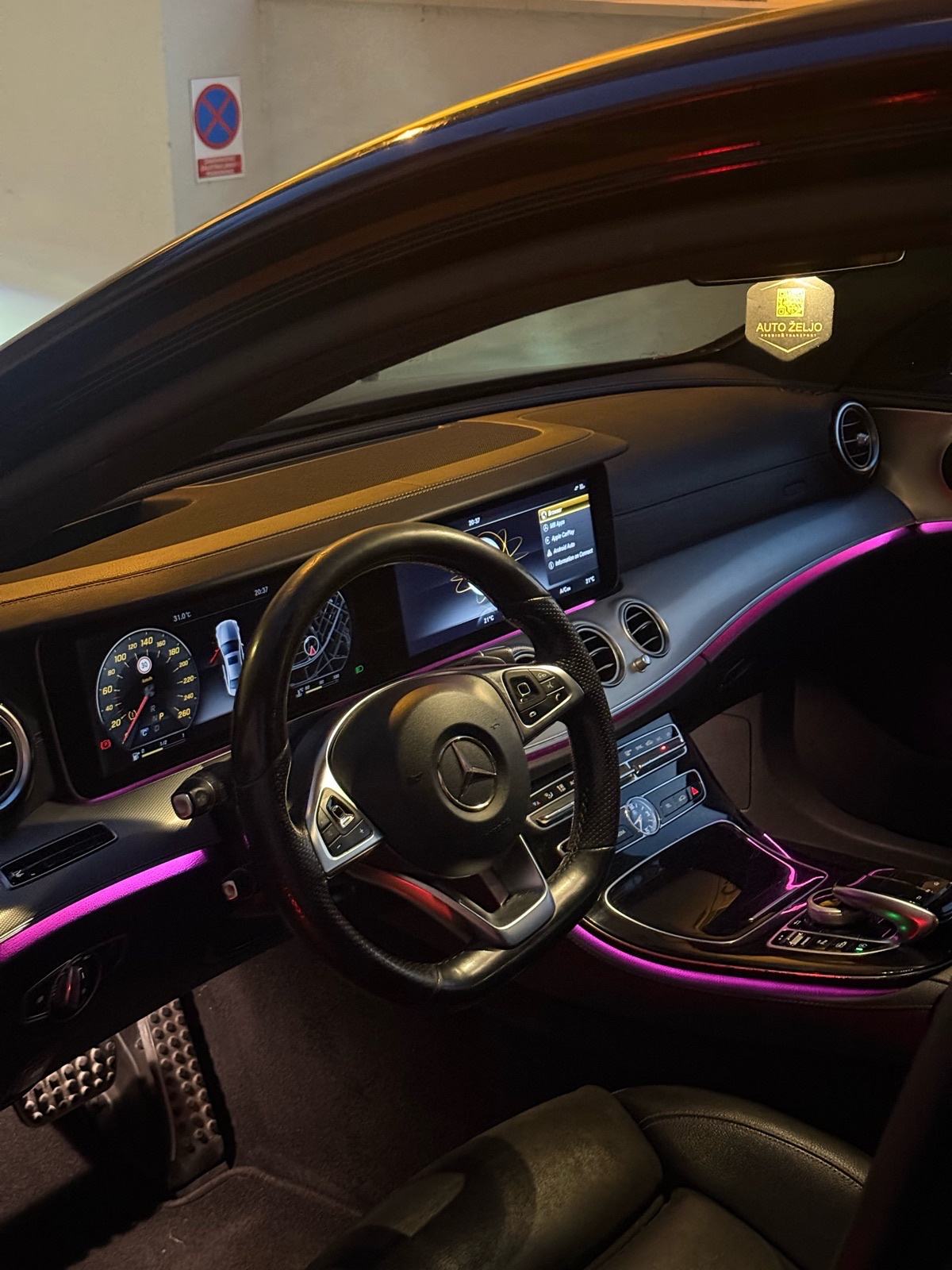 Mercedes-Benz E-klasa 220 D AMG, fotografija 8