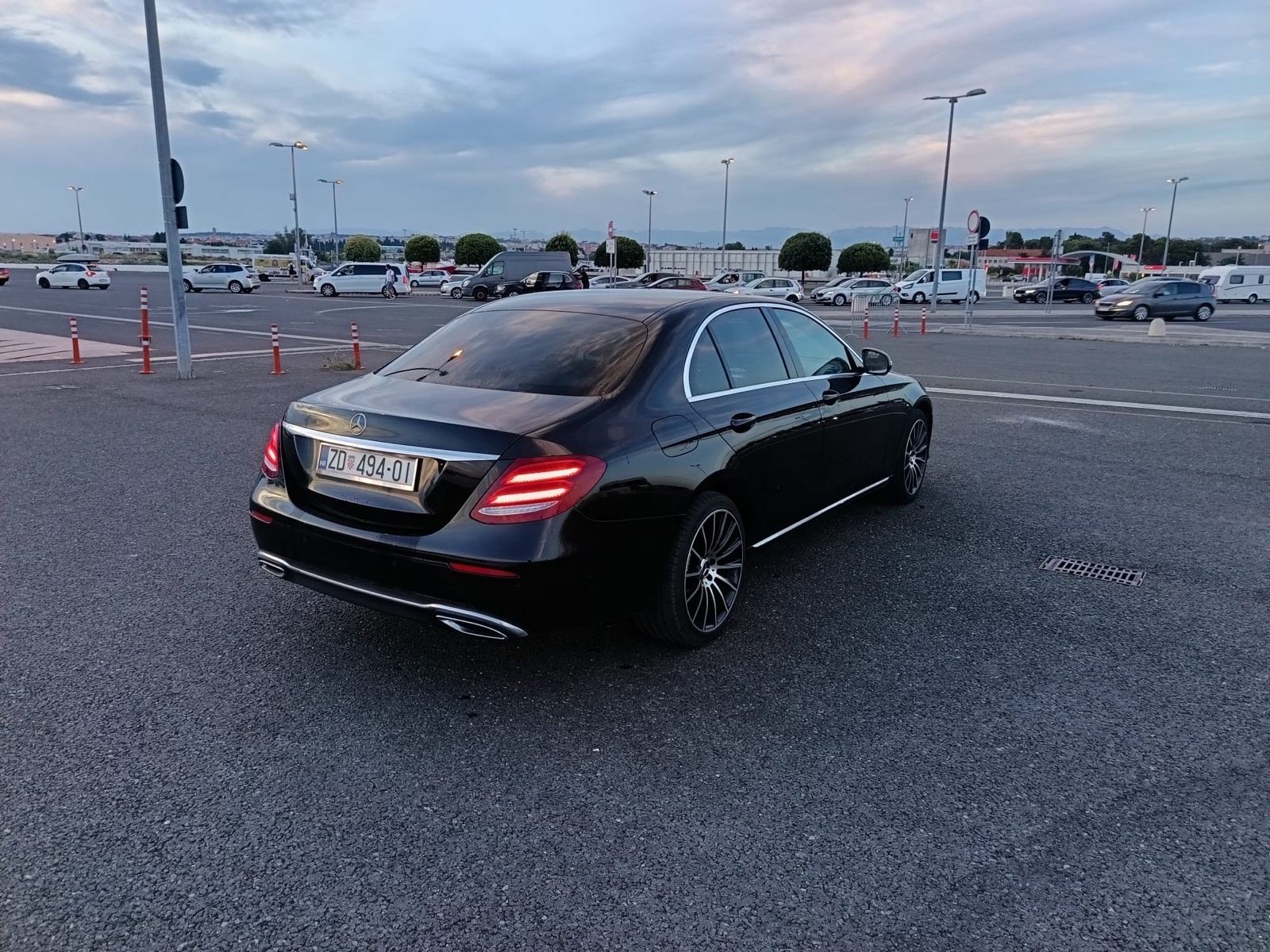 Mercedes-Benz E-klasa 220 D automatik, fotografija 2
