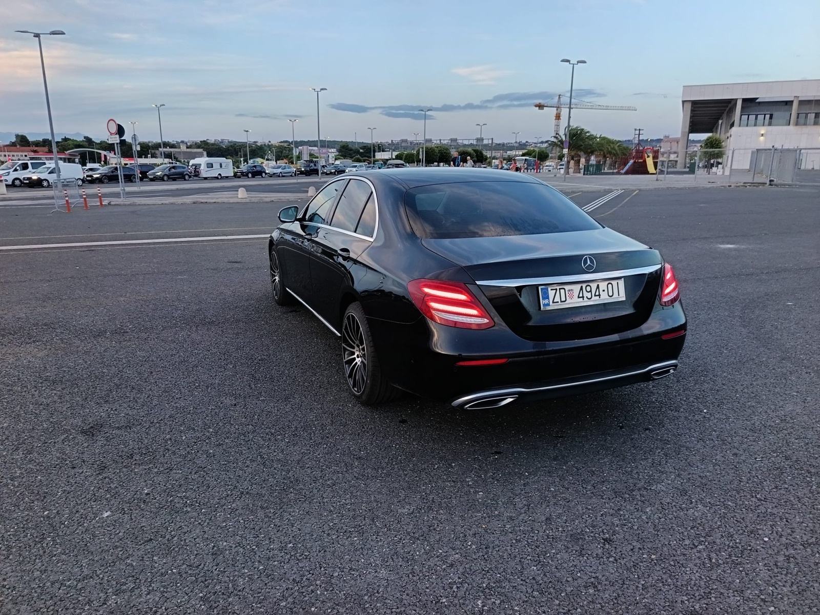 Mercedes-Benz E-klasa 220 D automatik, fotografija 9
