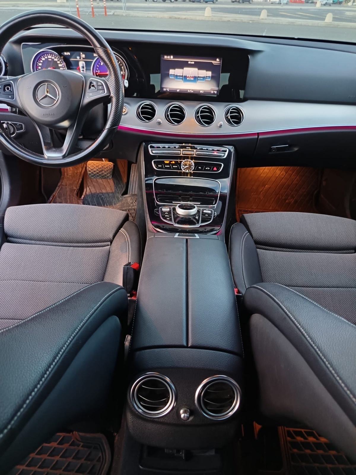 Mercedes-Benz E-klasa 220 D automatik, fotografija 4