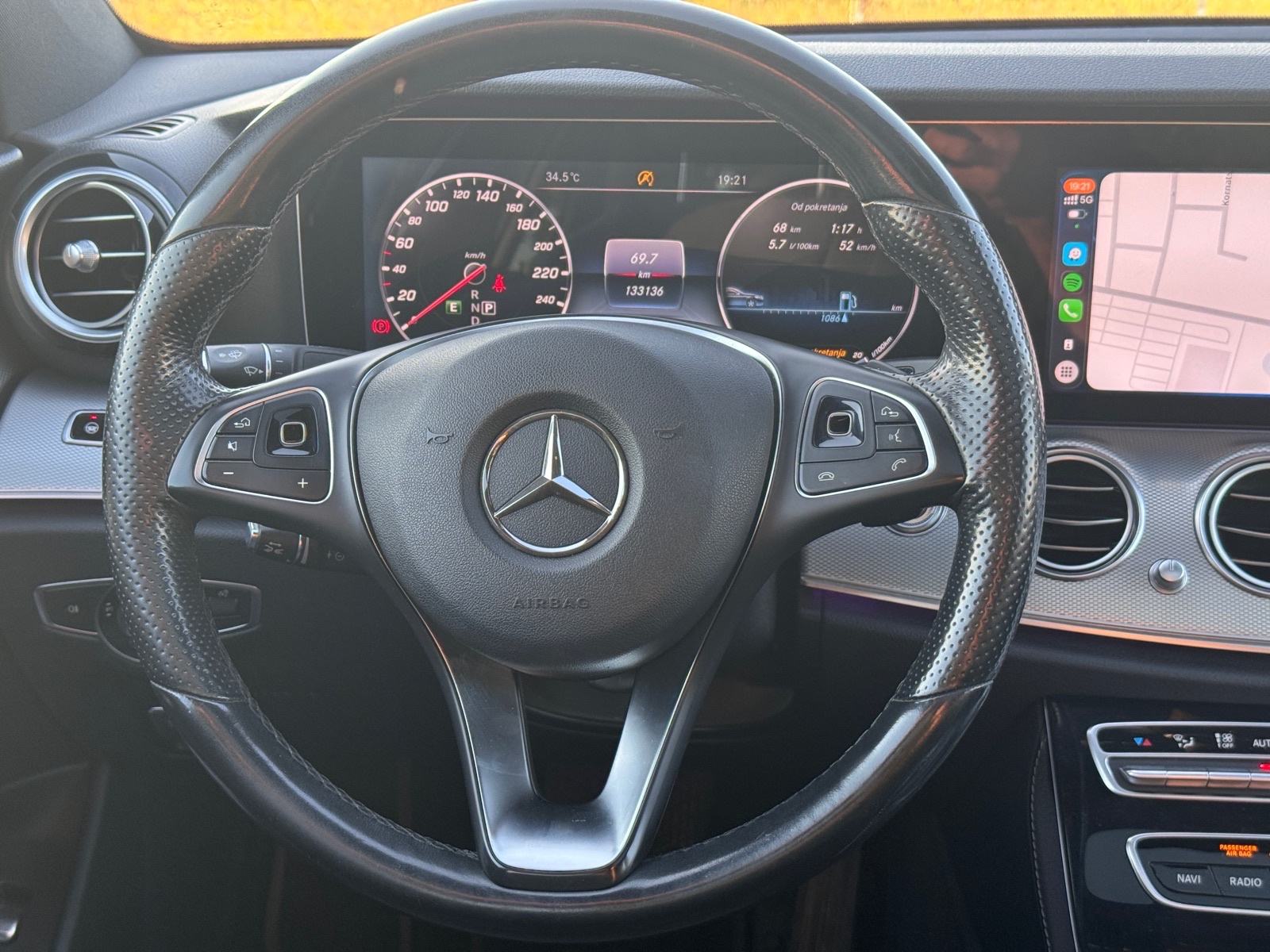 Mercedes-Benz E-klasa 220 D automatik, fotografija 8
