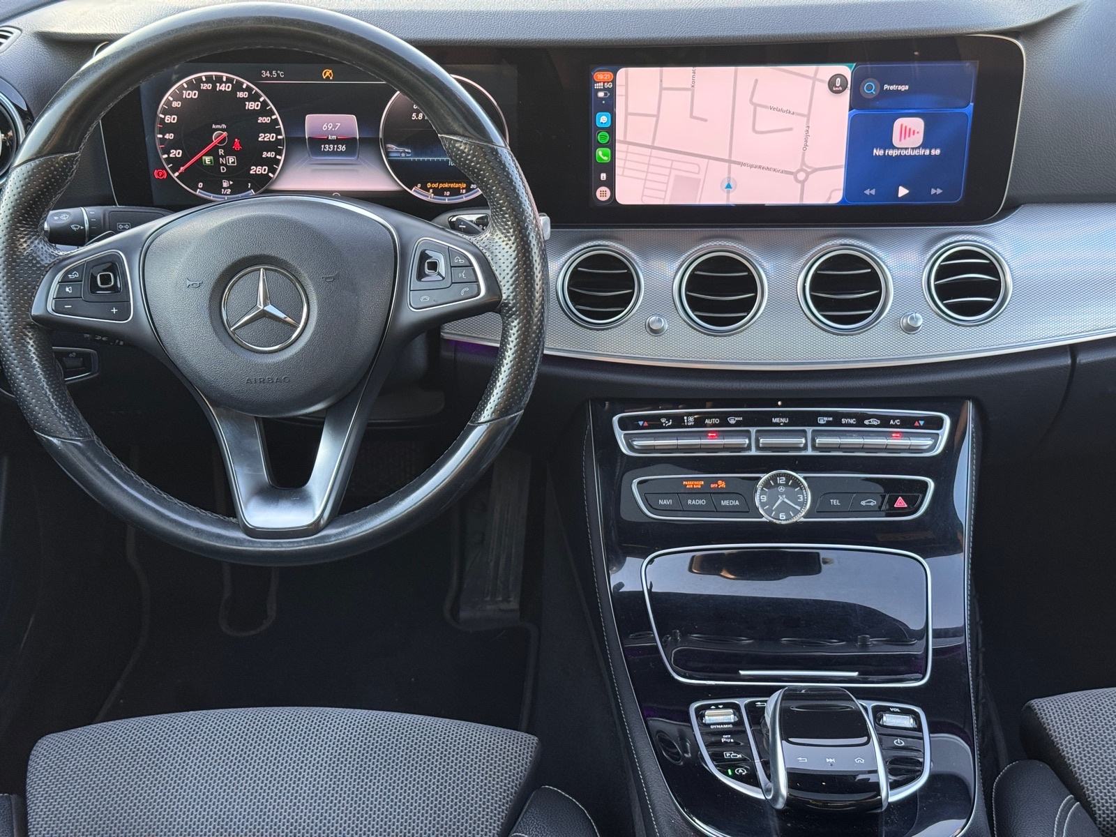 Mercedes-Benz E-klasa 220 D automatik, fotografija 11