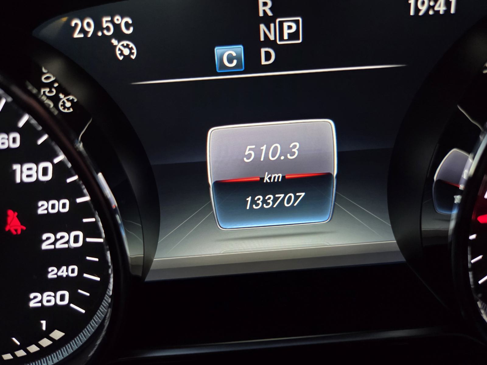 Mercedes-Benz E-klasa 220 D, Avantgarde, reg. do 07/27, fotografija 15