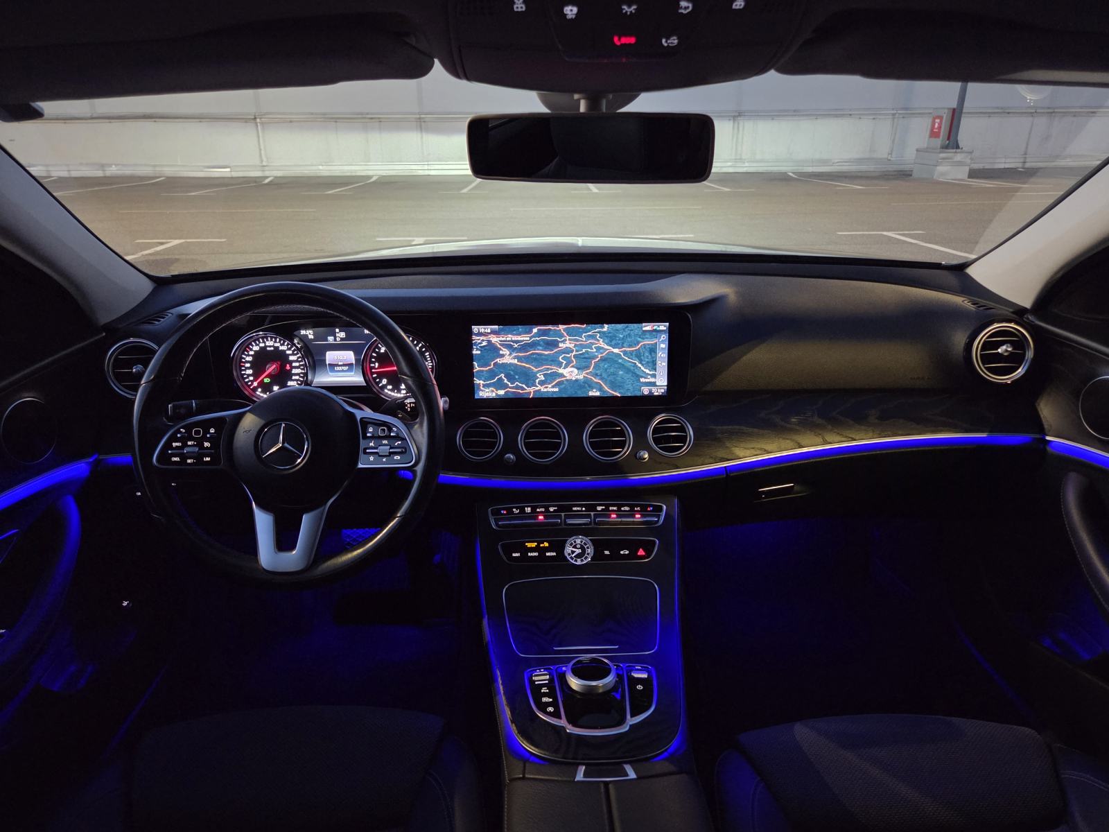 Mercedes-Benz E-klasa 220 D, Avantgarde, reg. do 07/27, fotografija 18