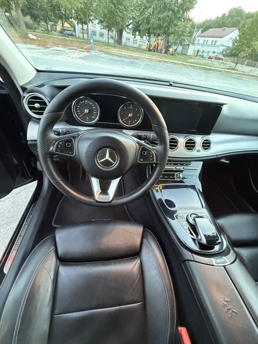 Mercedes-Benz E-220 D, Registriran,SUPER STANJE, AKCIJA !!!, fotografija 14
