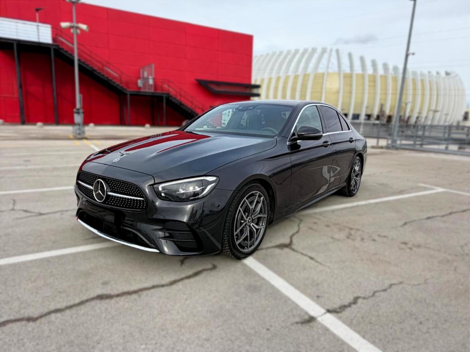 Mercedes-Benz E-klasa 220 D, pogled izvana - slika 2