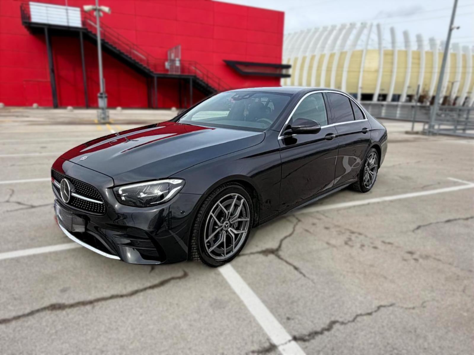 Mercedes-Benz E-klasa 220 D, pogled izvana - slika 3