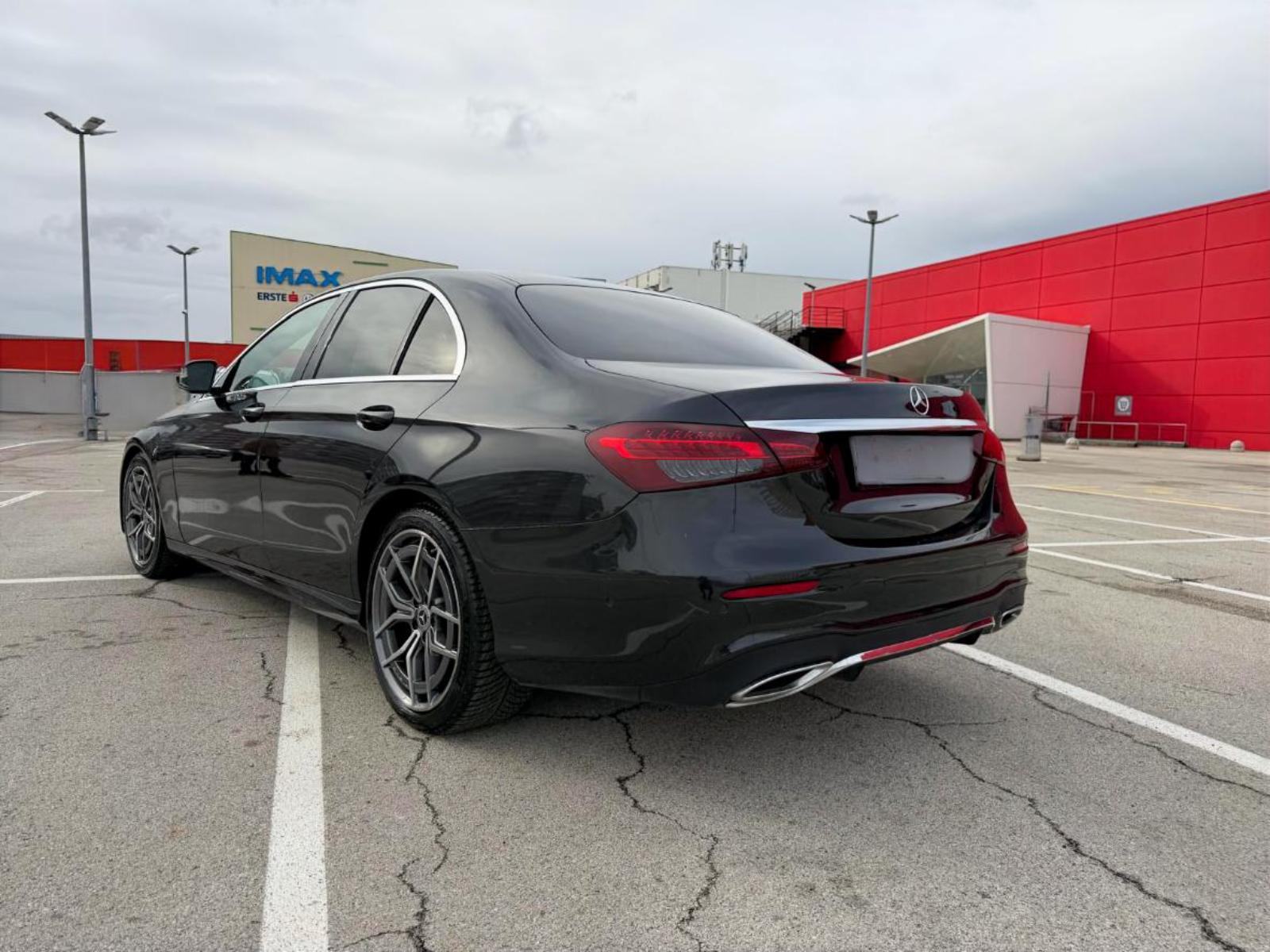 Mercedes-Benz E-klasa 220 D, fotografija 8