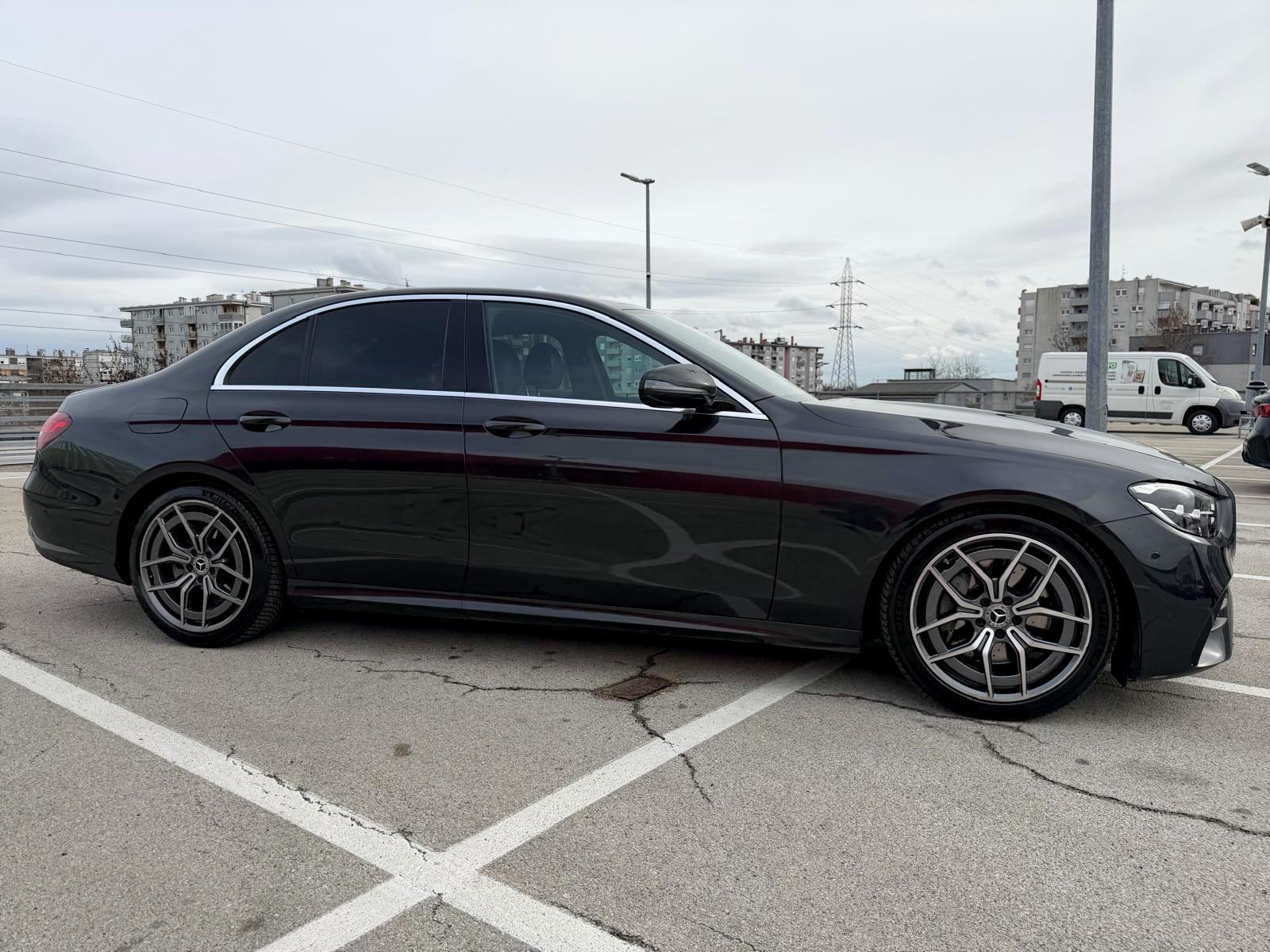 Mercedes-Benz E-klasa 220 D, pogled izvana - slika 5