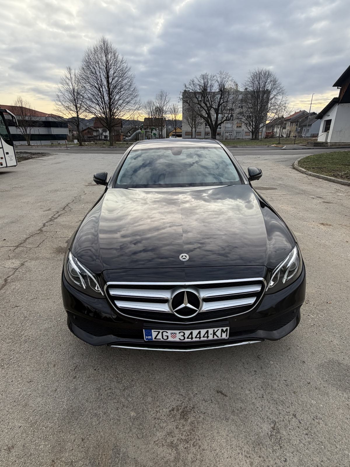 Mercedes-Benz E-220 D, Registriran,SUPER STANJE, AKCIJA !!!, fotografija 7