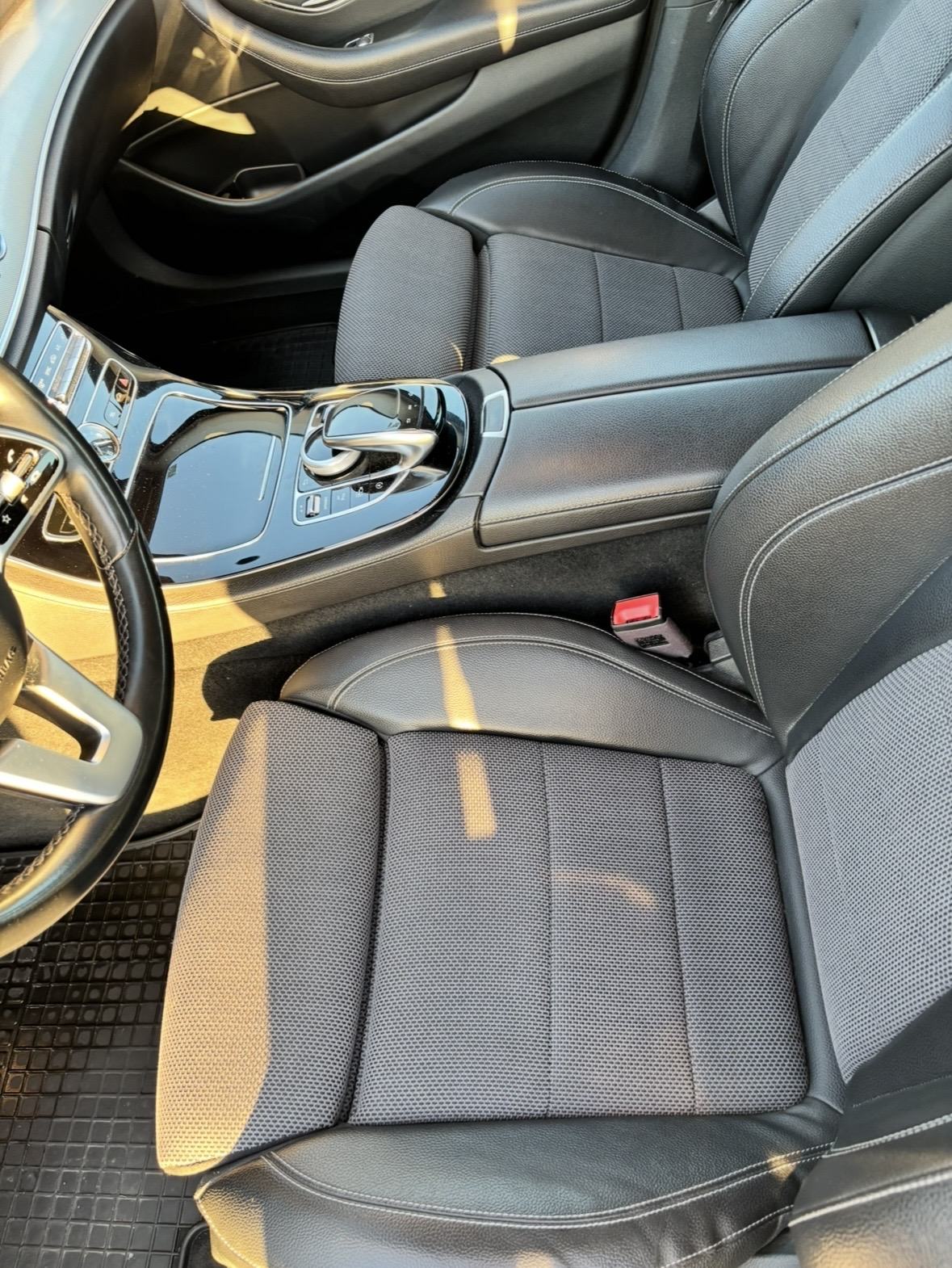 Mercedes-Benz E-klasa 220 D, fotografija 11