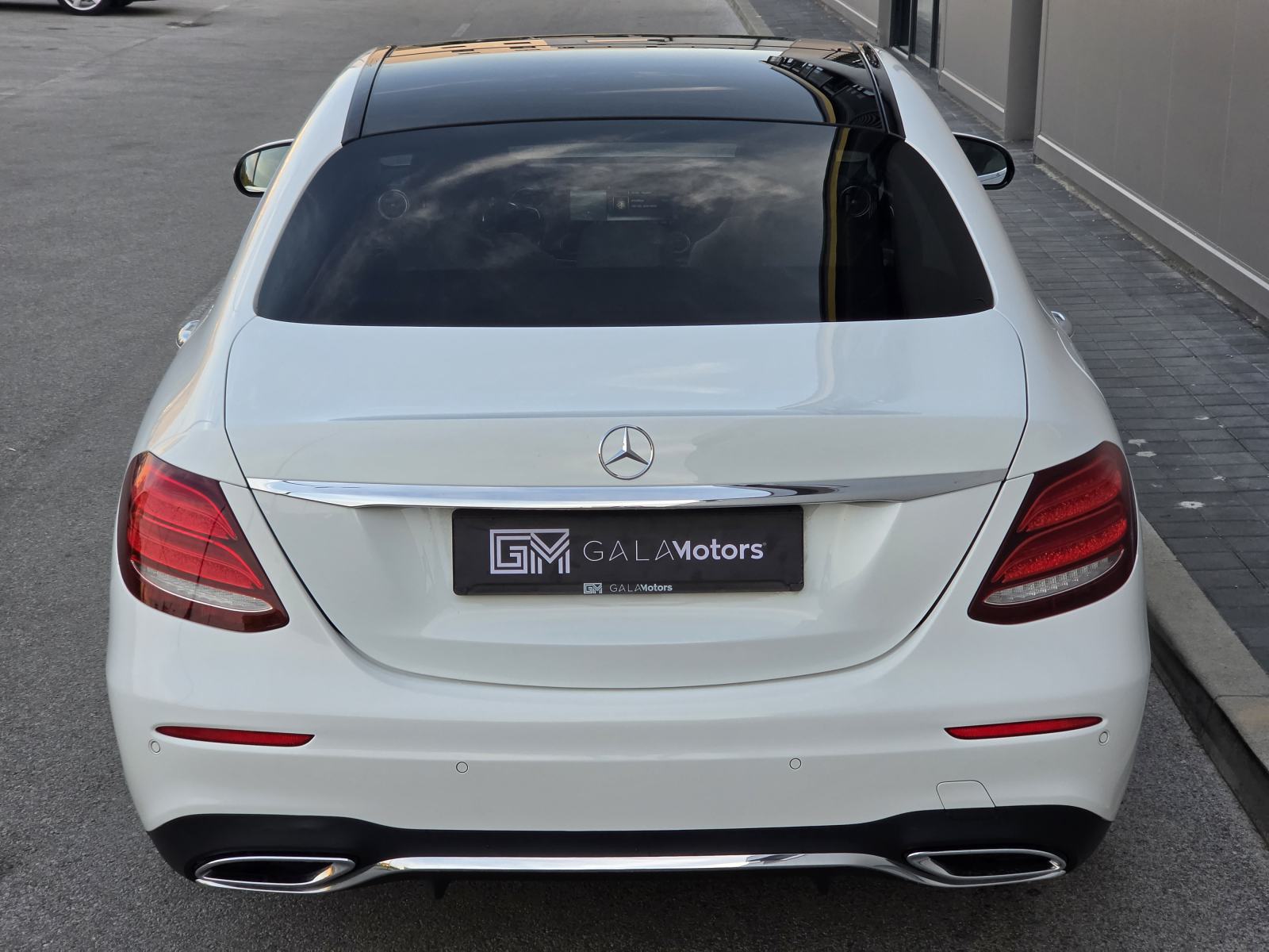 Mercedes-Benz E-klasa 220 D 4MATIC | KOŽA | PANORAMA | KAMERA | PDV, fotografija 4