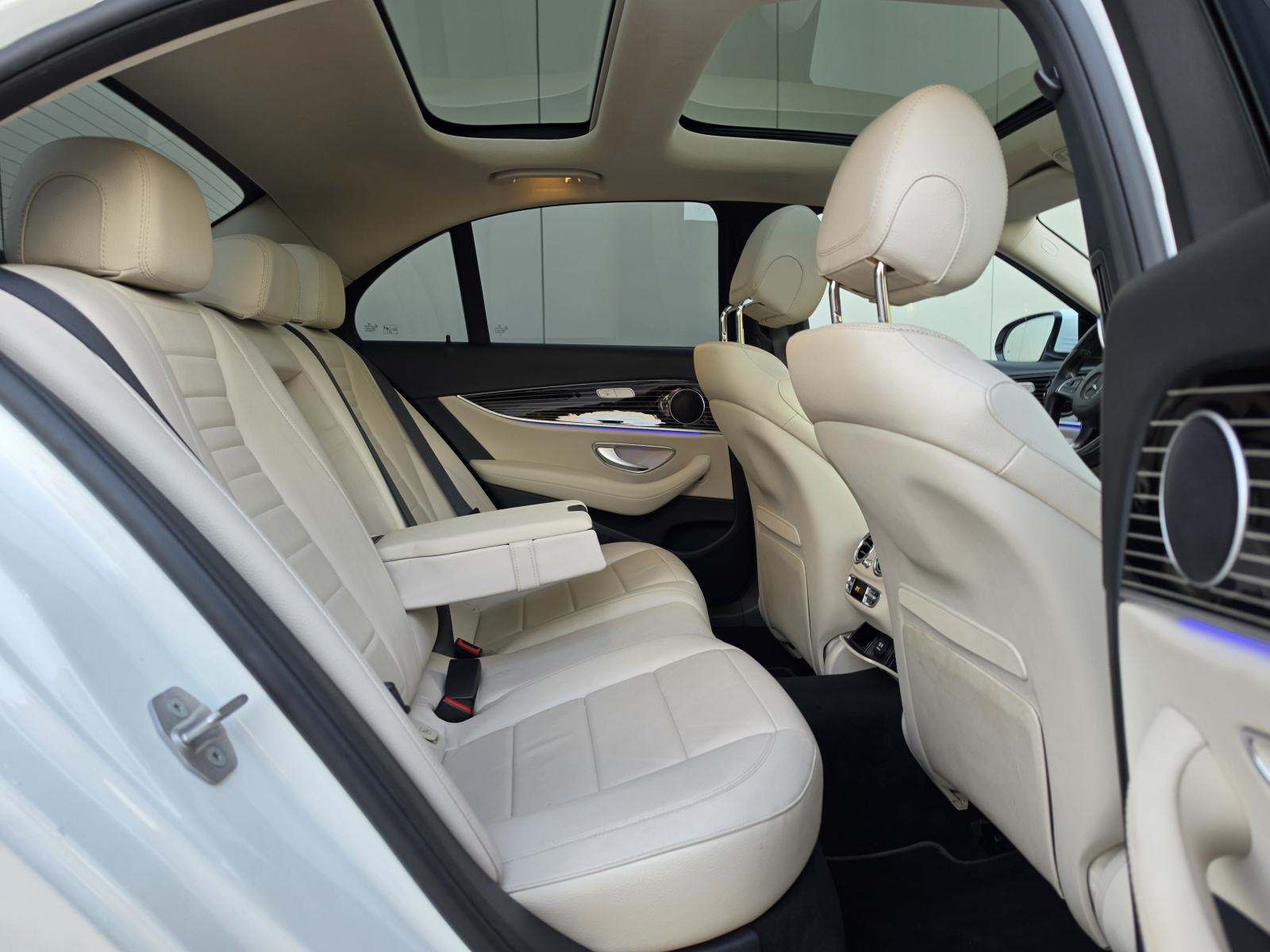Mercedes-Benz E-klasa 220 D 4MATIC | KOŽA | PANORAMA | KAMERA | PDV, fotografija 15