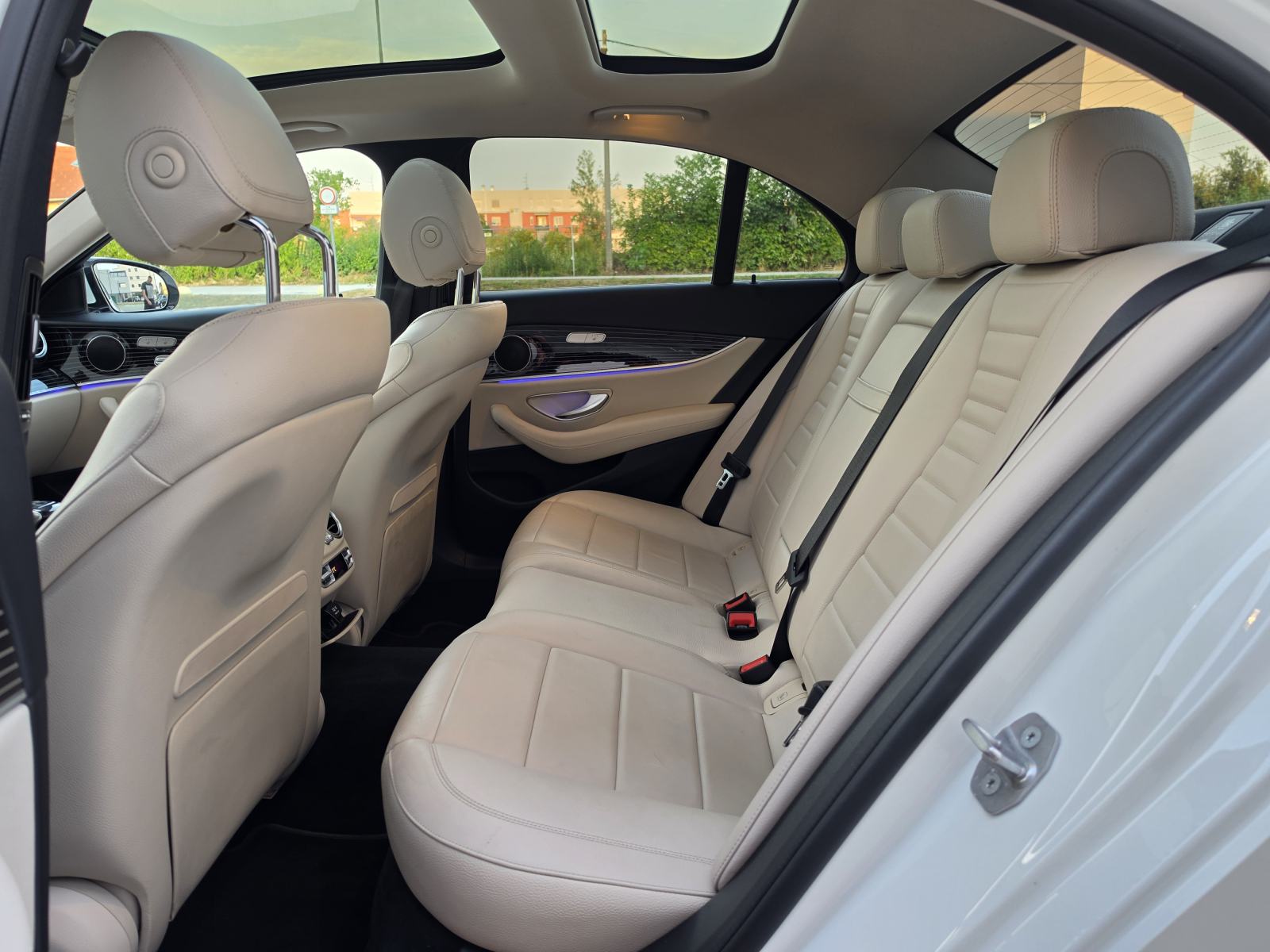 Mercedes-Benz E-klasa 220 D 4MATIC | KOŽA | PANORAMA | KAMERA | PDV, fotografija 12