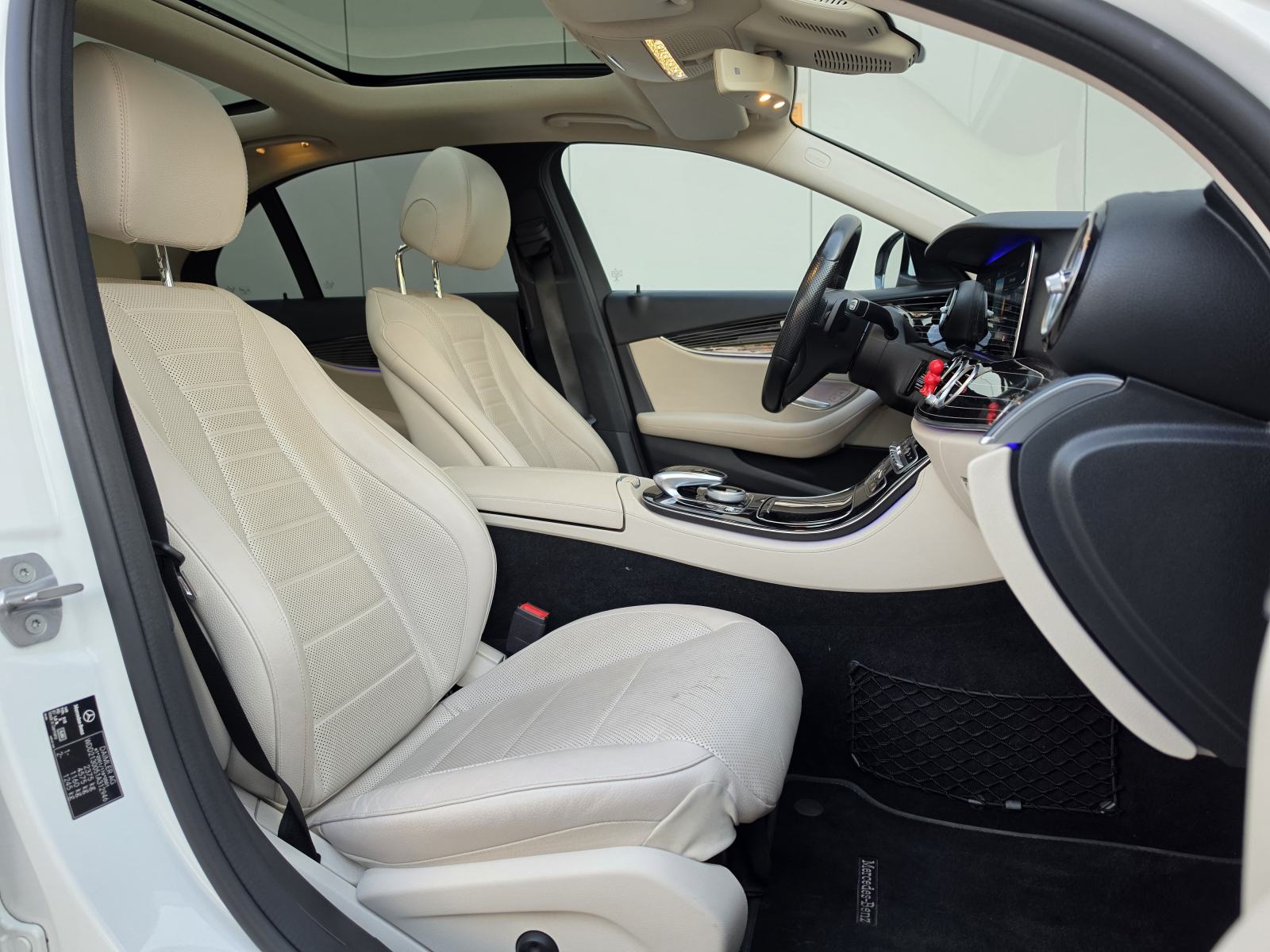 Mercedes-Benz E-klasa 220 D 4MATIC | KOŽA | PANORAMA | KAMERA | PDV, fotografija 16