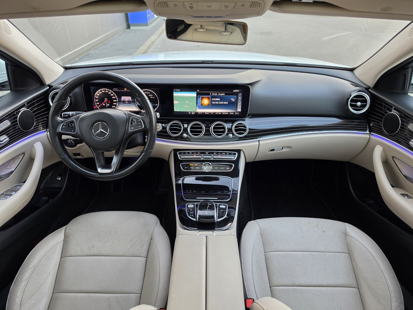 Mercedes-Benz E-klasa 220 D 4MATIC | KOŽA | PANORAMA | KAMERA | PDV, fotografija 18