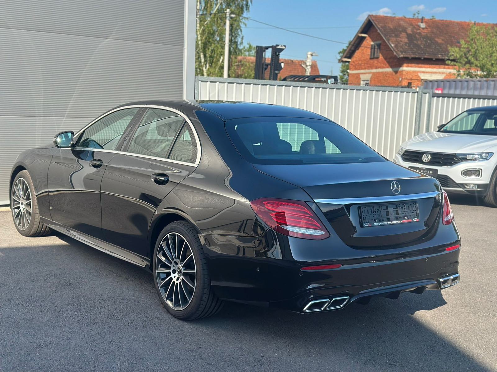 Mercedes-Benz E-klasa 220d--AMG--LED--JAMSTVO--LEASING, fotografija 7