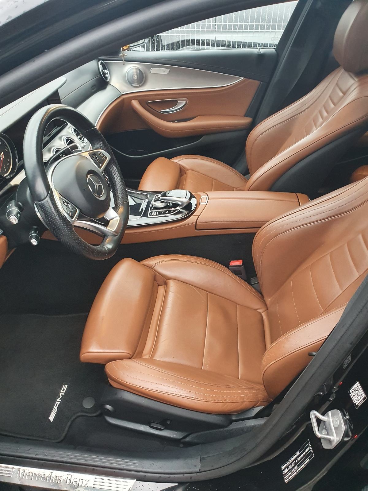 Mercedes-Benz E-klasa 220d*AMG*Night Paket*Panorama*ALU"20*U-pdv!, fotografija 16