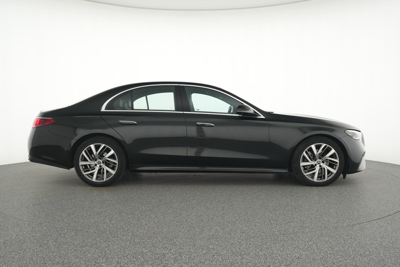 Mercedes-Benz E-klasa 220d AUT. 360°KAMERA Line Assist NAVI*GARANCIJA*, fotografija 7