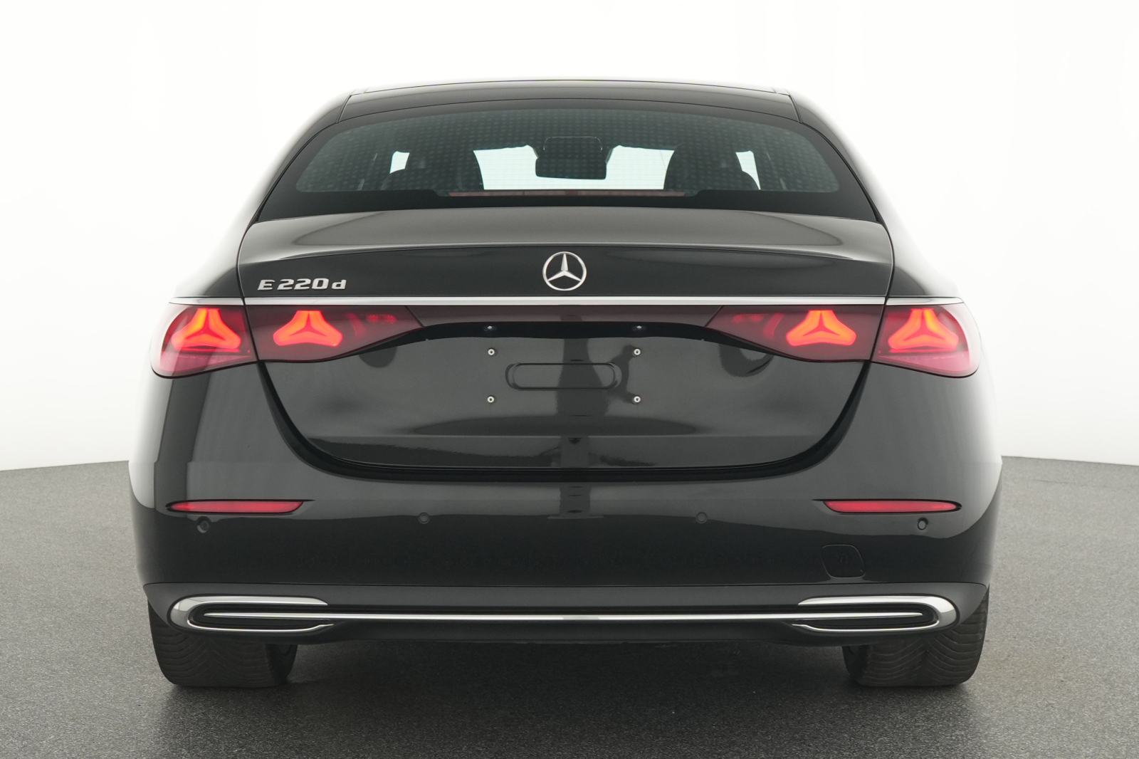 Mercedes-Benz E-klasa 220d AUT. 360°KAMERA Line Assist NAVI*GARANCIJA*, fotografija 5