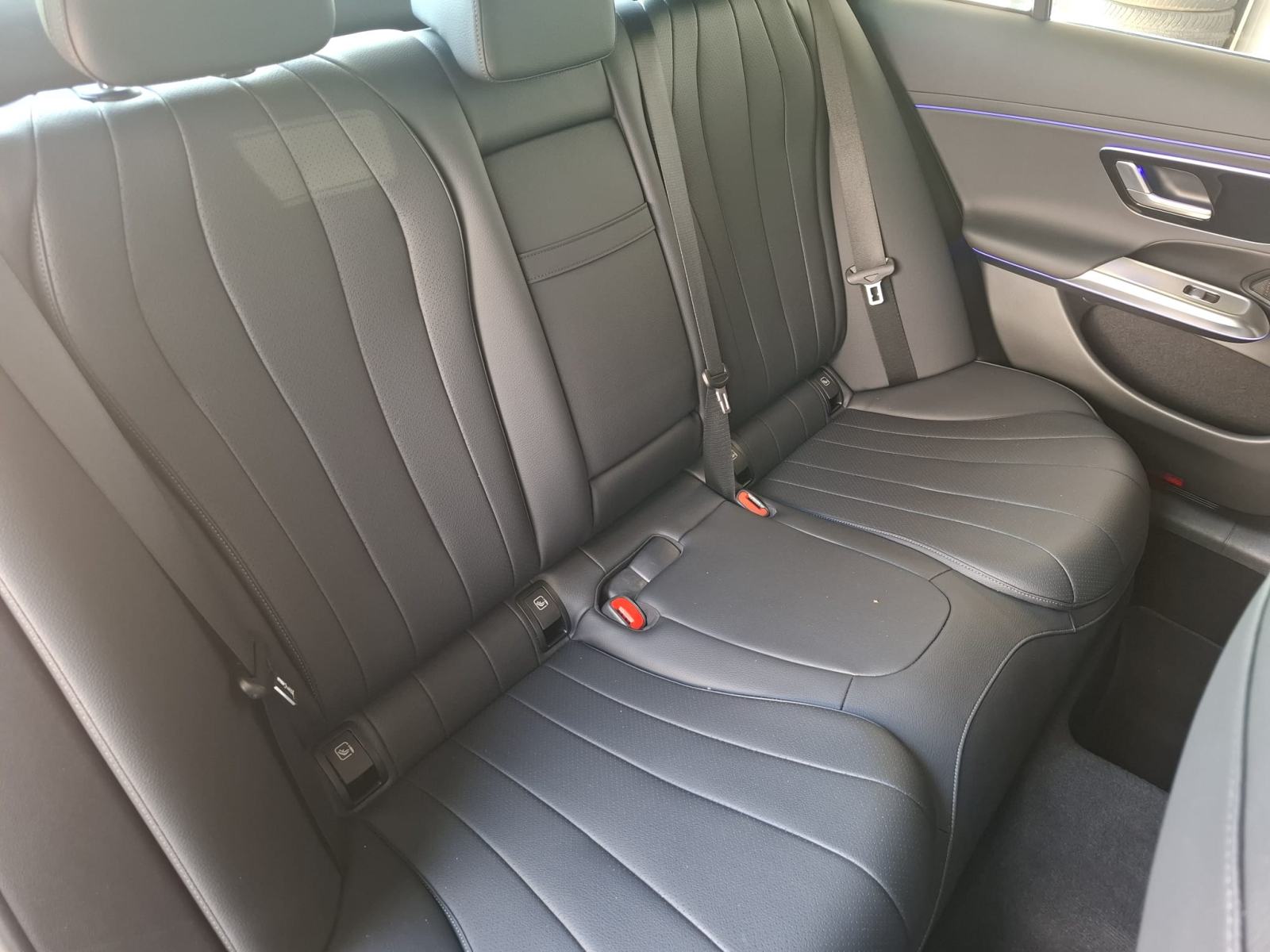 Mercedes-Benz E-klasa 220d AUT. 360°KAMERA Line Assist NAVI*GARANCIJA*, fotografija 14