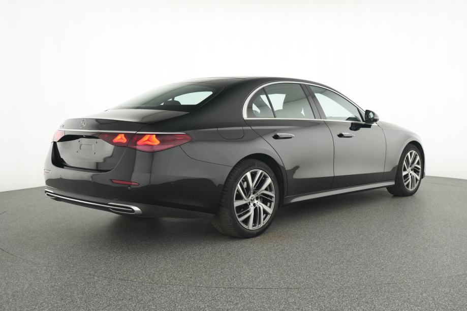 Mercedes-Benz E-klasa 220d LEASING BEZ UČEŠĆA I BEZ JAMACA, fotografija 4