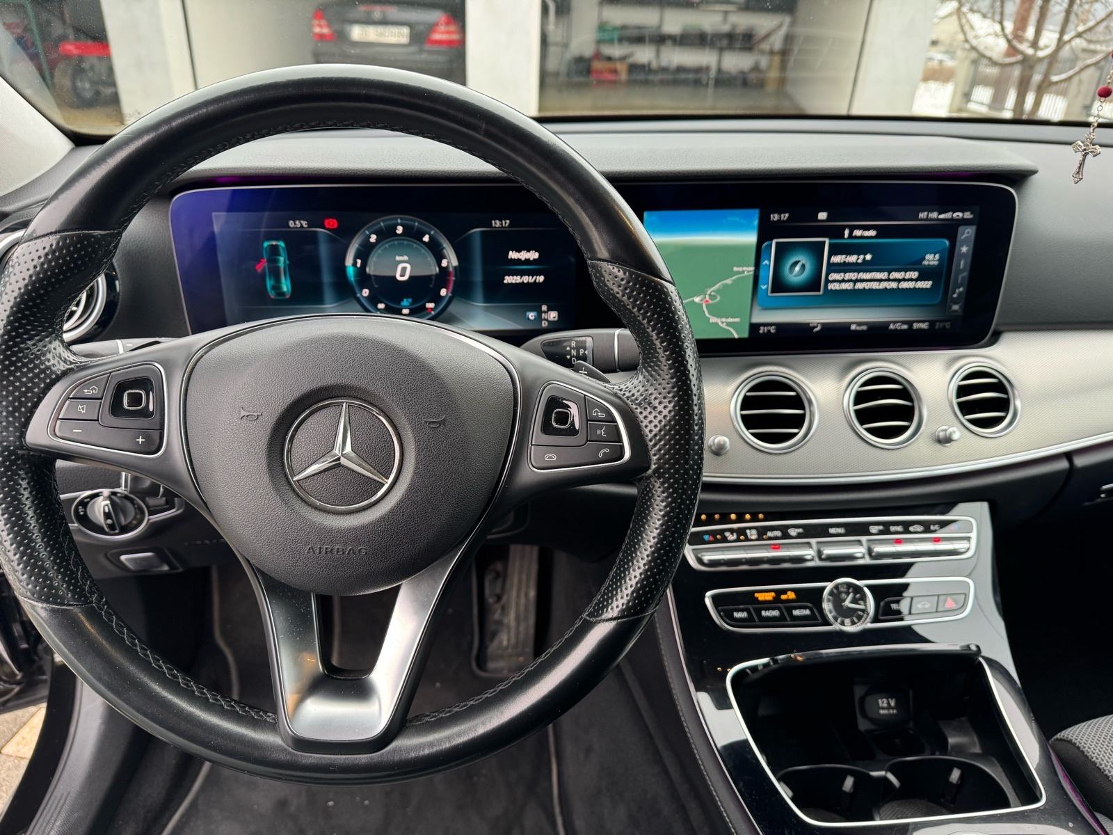Mercedes-Benz E-klasa 220d Avantgarde, fotografija 6