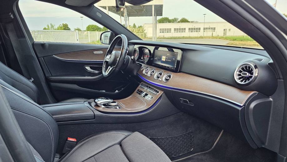 Mercedes-Benz E-klasa 220d "WIDESCREEN",Automatik 9G-Tronic,LED, fotografija 12