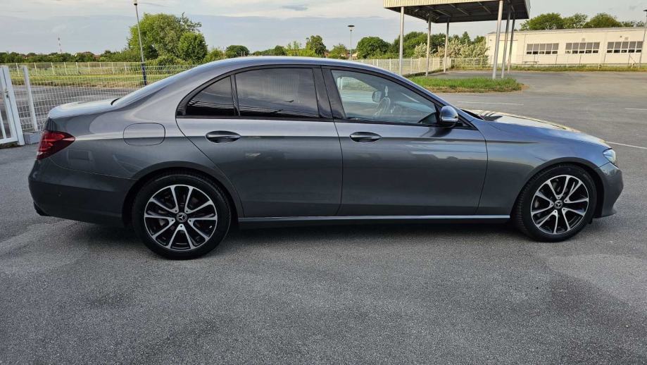 Mercedes-Benz E-klasa 220d "WIDESCREEN",Automatik 9G-Tronic,LED, fotografija 8