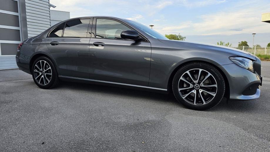 Mercedes-Benz E-klasa 220d "WIDESCREEN",Automatik 9G-Tronic,LED, fotografija 9