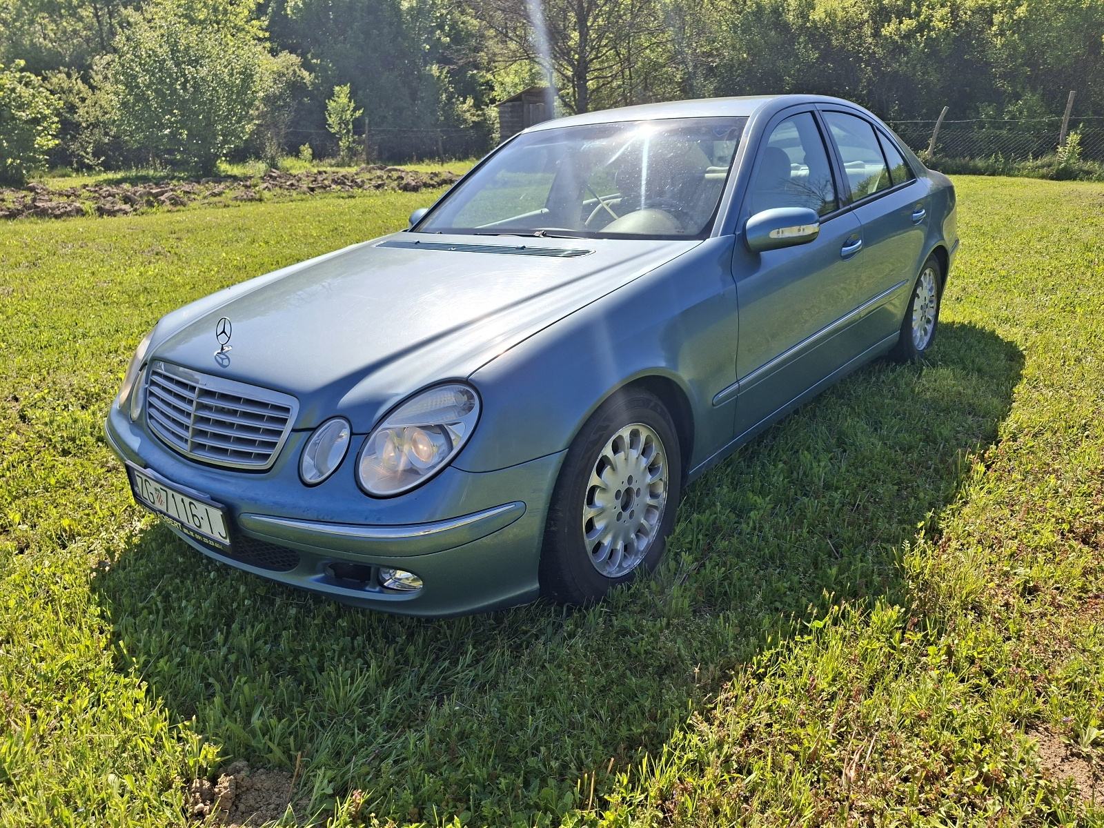 Mercedes-Benz E-klasa 270 CDI, pogled izvana - slika 1
