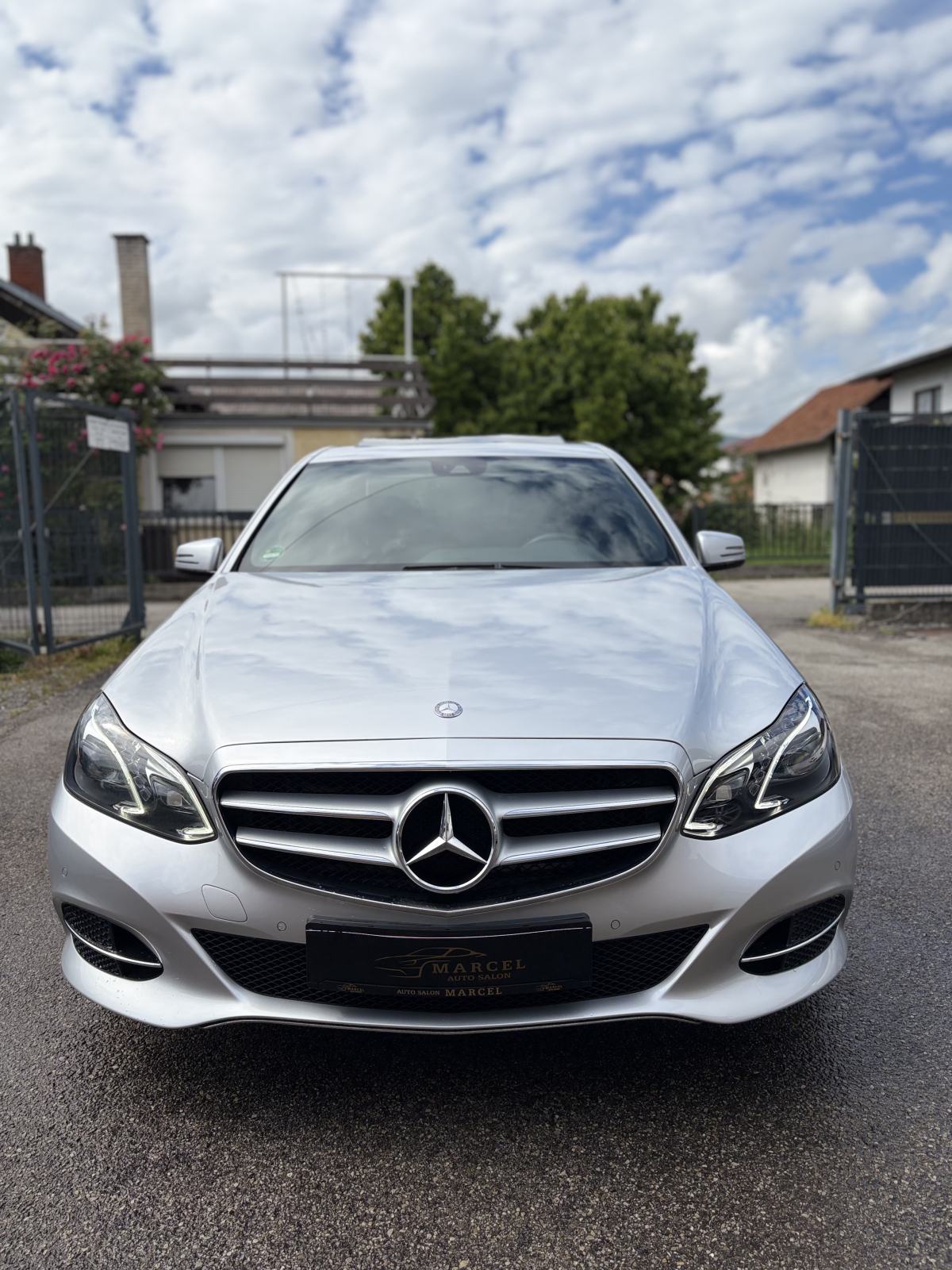 Mercedes-Benz E-klasa 300 CDI automatik Full oprema ŠIBER,LED,NAVI.., fotografija 2