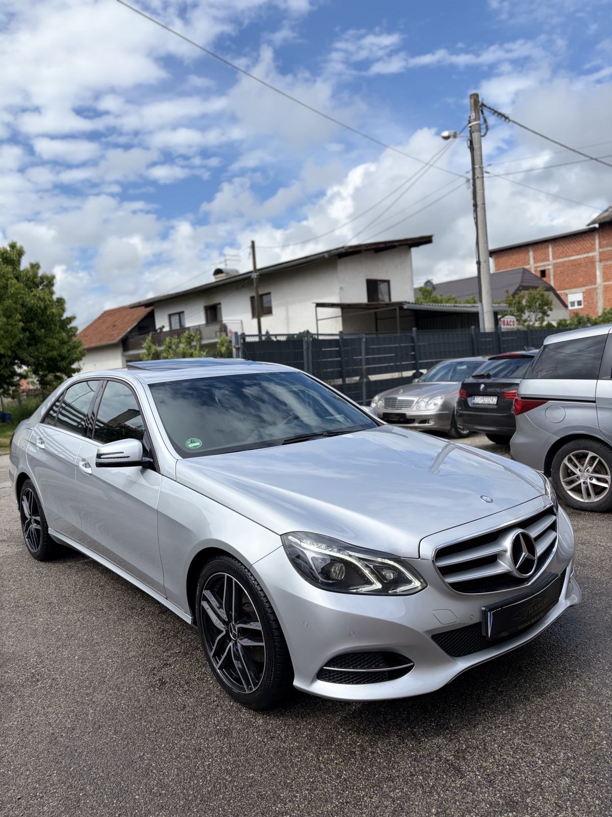 Mercedes-Benz E-klasa 300 CDI automatik Full oprema ŠIBER,LED,NAVI.., fotografija 3