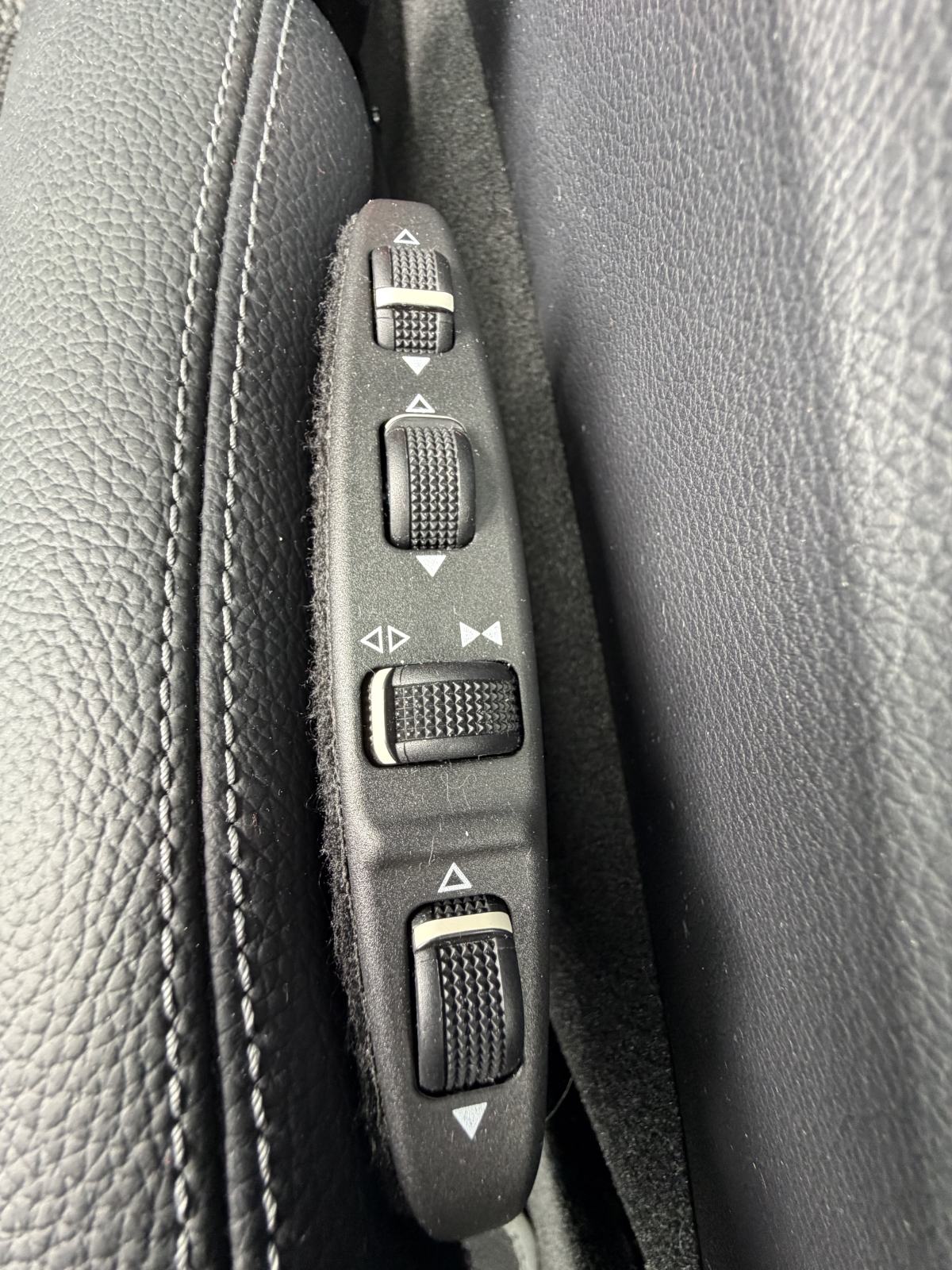 Mercedes-Benz E-klasa 300 CDI automatik Full oprema ŠIBER,LED,NAVI.., fotografija 15