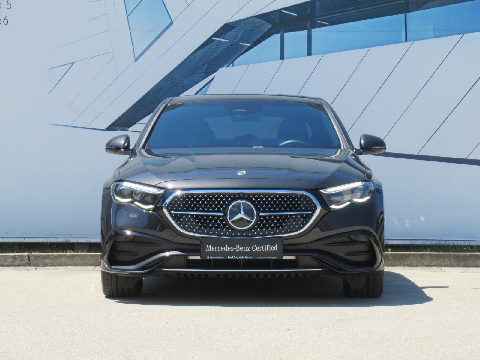 Mercedes-Benz E-klasa 300 de AMG Line Premium, pogled izvana - slika 1