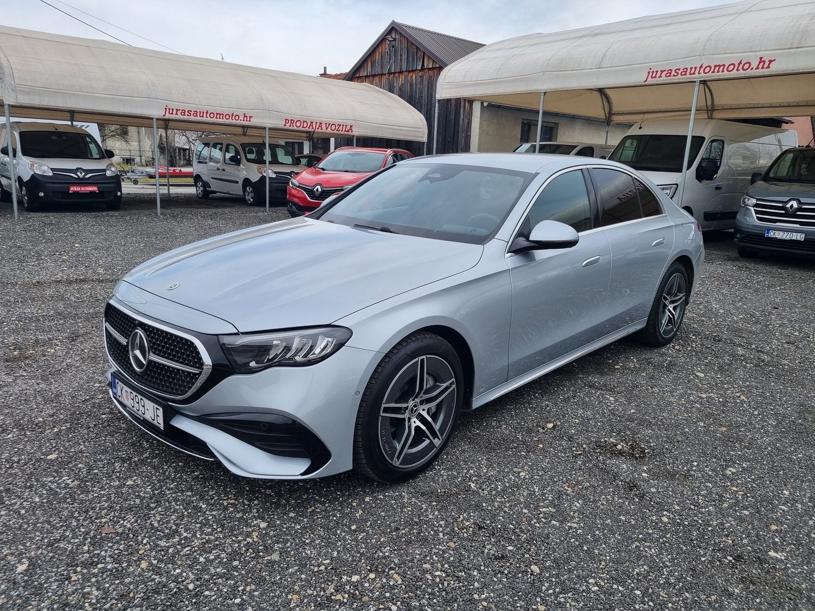 Mercedes-Benz E-klasa 300e AMG LINE, pogled izvana - slika 1