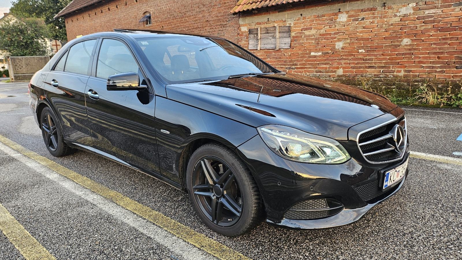 Mercedes-Benz E-klasa 300, fotografija 3