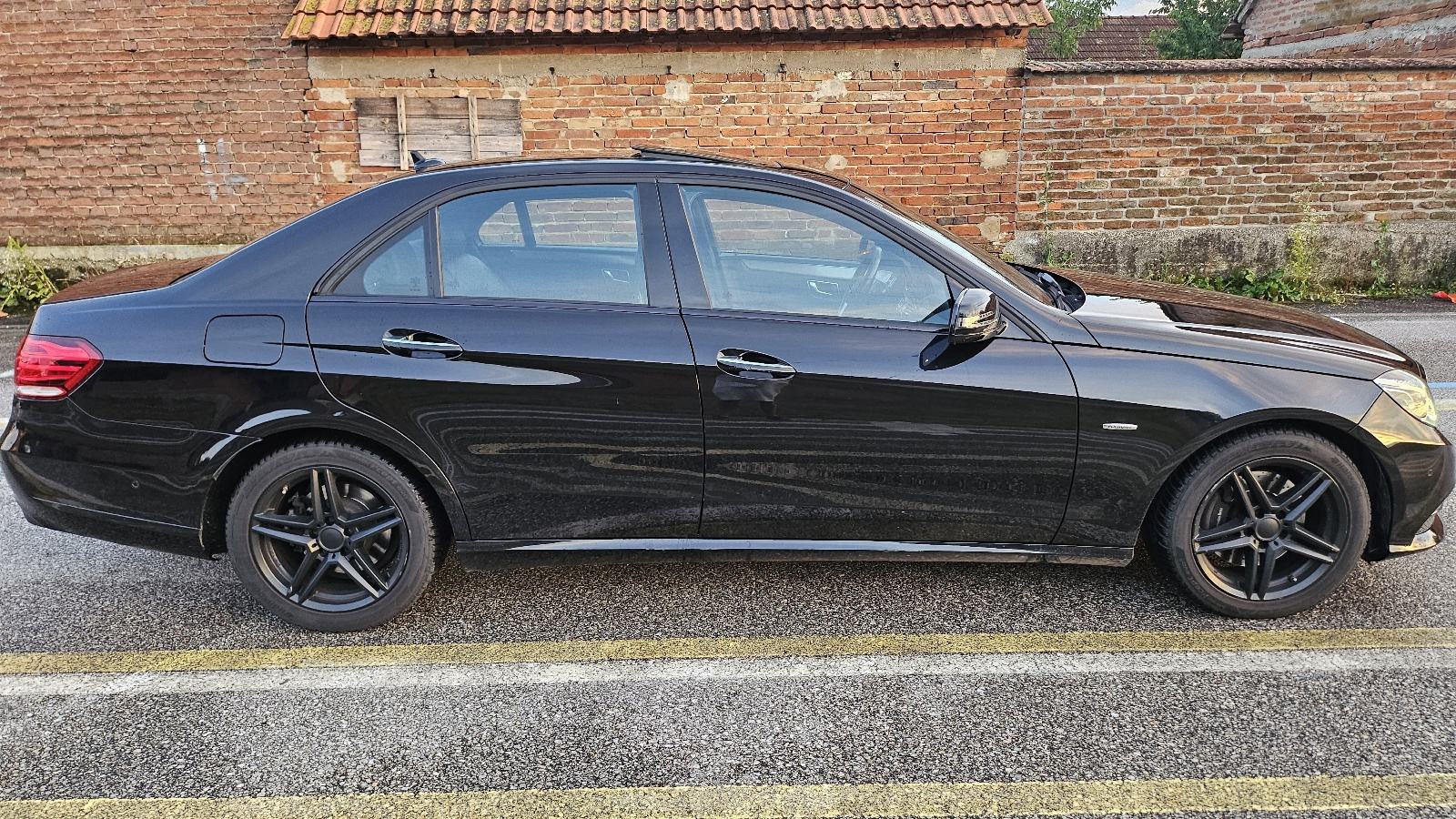 Mercedes-Benz E-klasa 300, fotografija 4