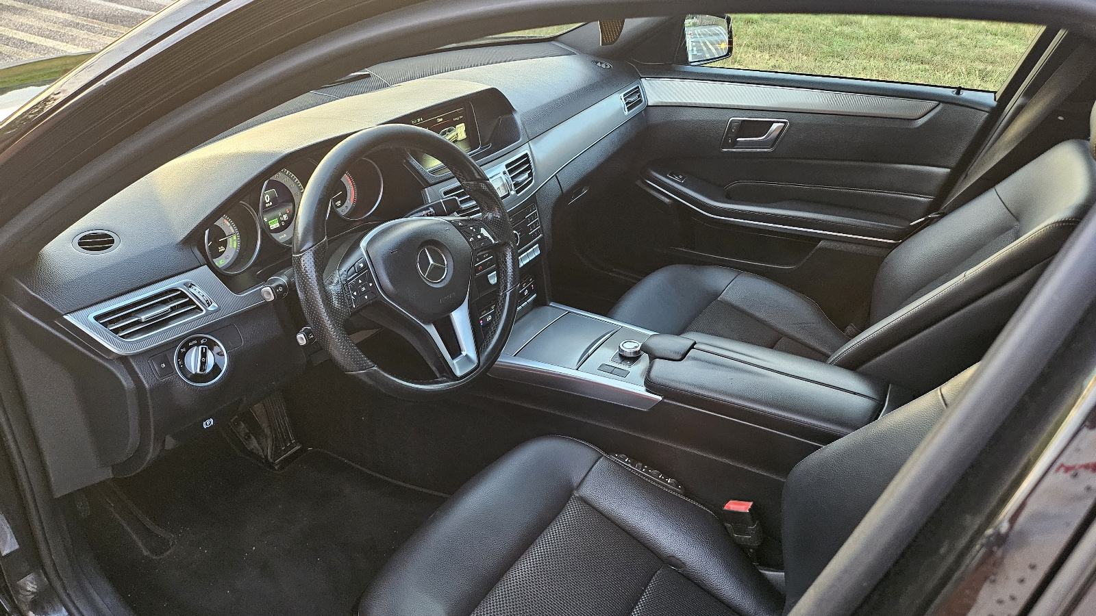 Mercedes-Benz E-klasa 300, fotografija 15
