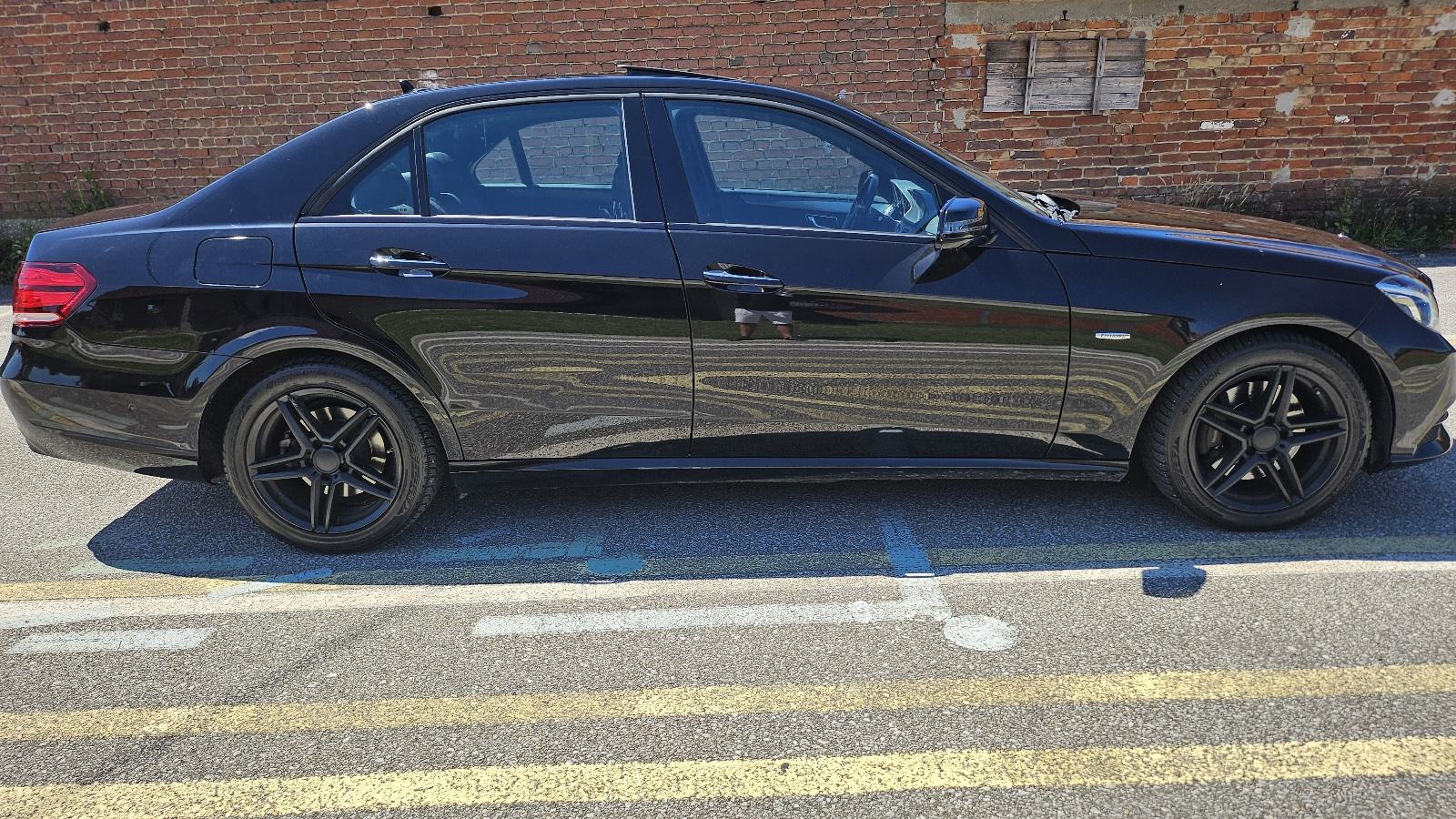Mercedes-Benz E-klasa 300, fotografija 19