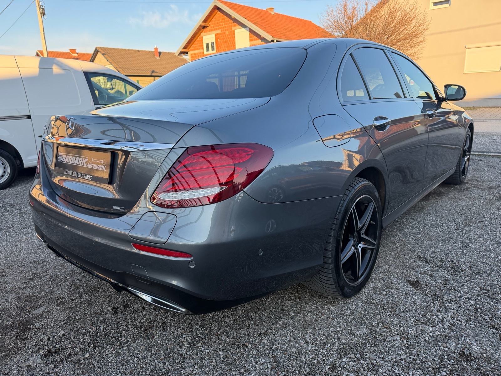 Mercedes-Benz E-klasa 300de,AMG,HIBRID,Head up,Jamstvo 12mj., fotografija 5